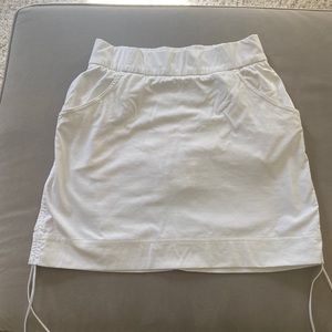 Women’s White Columbia short skirt 2 pockets, Size S